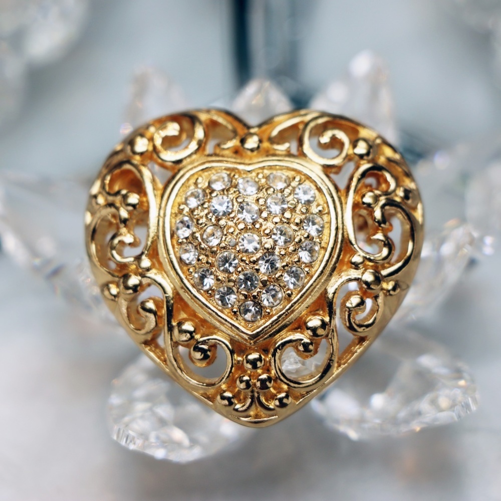 💖 Vintage Christian Dior Crystal Heart Brooch 💝 - Picture 2 of 16